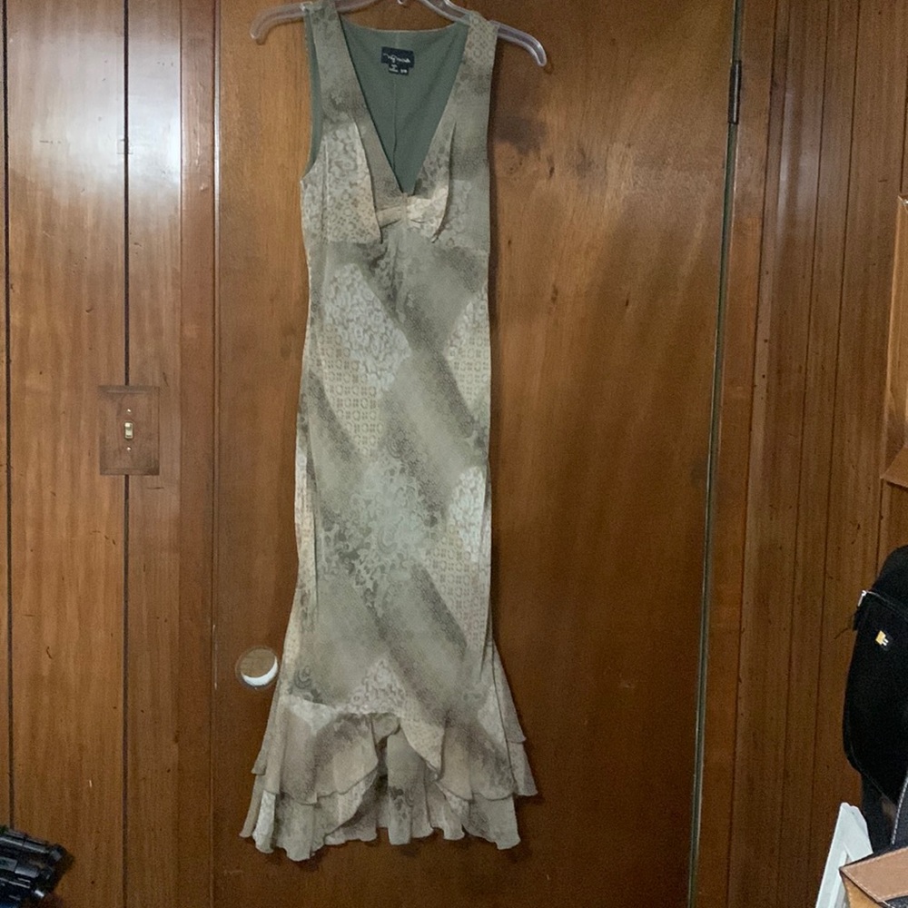 9/10 My Michelle Green/Brown dress